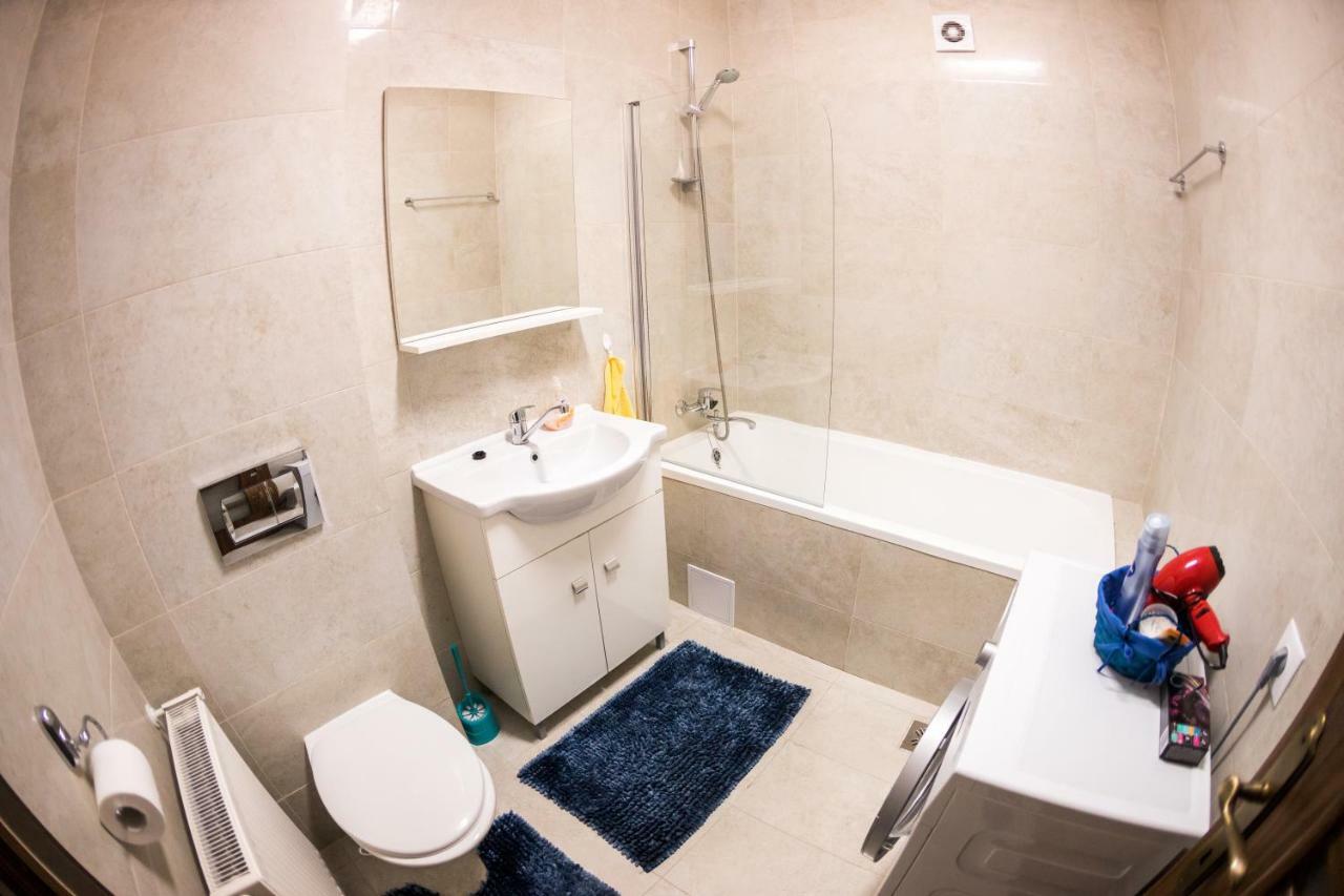 Travel Homzzz Apartments เตอร์กู-มูเรช ภายนอก รูปภาพ