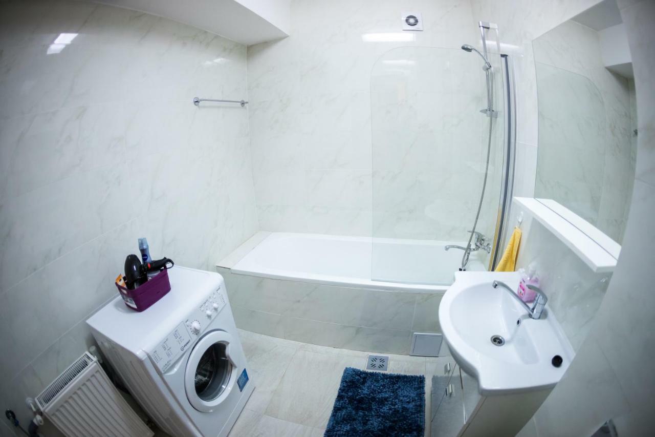 Travel Homzzz Apartments เตอร์กู-มูเรช ภายนอก รูปภาพ